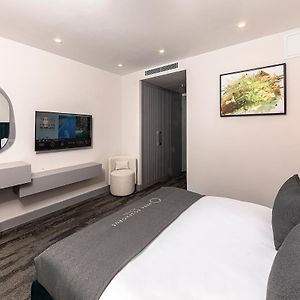 Camera standard con letto king size